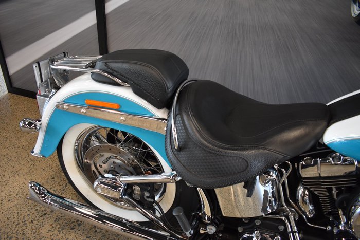 2017 Harley-davidson FLSTN SOFTAIL DELUXE crushed ice/ teal