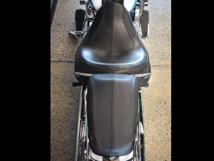 2017 Harley-davidson FLSTN SOFTAIL DELUXE crushed ice/ teal