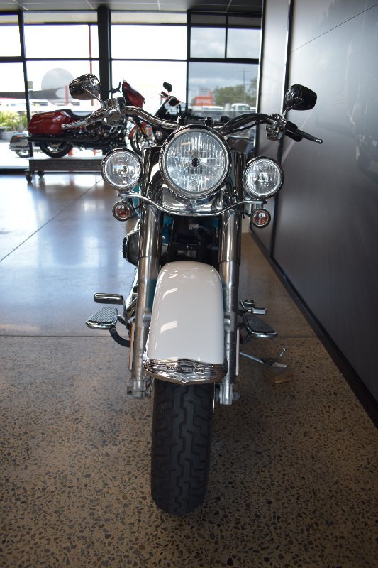 2017 Harley-davidson FLSTN SOFTAIL DELUXE crushed ice/ teal