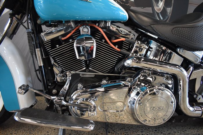 2017 Harley-davidson FLSTN SOFTAIL DELUXE crushed ice/ teal