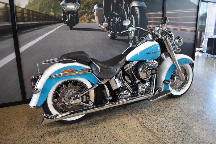 2017 Harley-davidson FLSTN SOFTAIL DELUXE crushed ice/ teal
