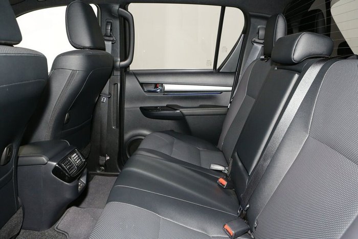 2024 Toyota Hilux Rogue 48V