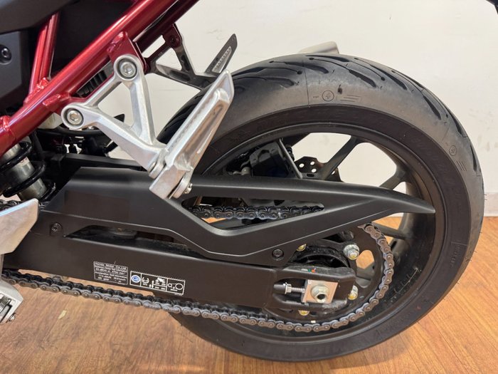 2024 Honda CB750 (HORNET) Black