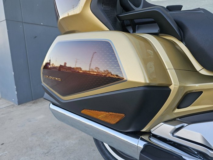 2025 Honda GL1800DA ABS GOLDWING TOUR PRE GOLD