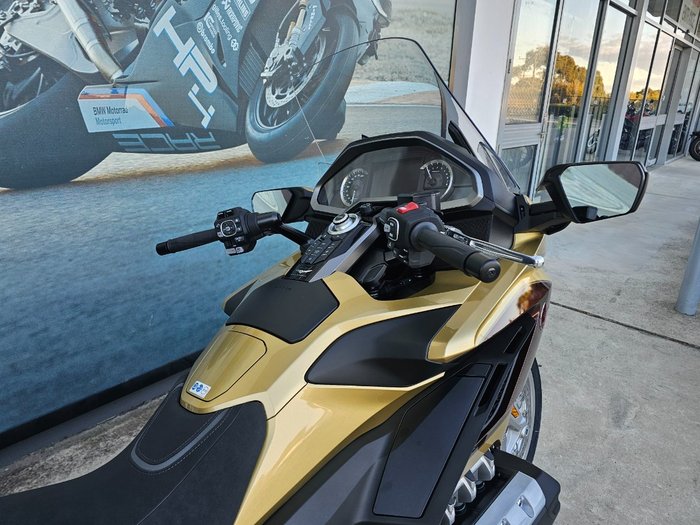 2025 Honda GL1800DA ABS GOLDWING TOUR PRE GOLD
