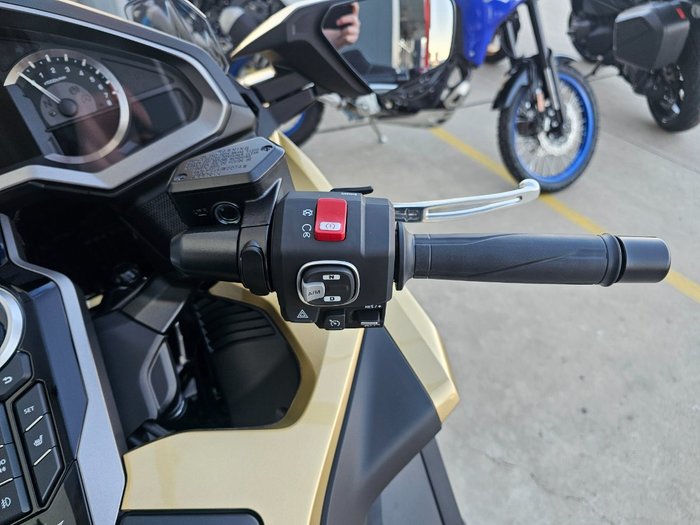 2025 Honda GL1800DA ABS GOLDWING TOUR PRE GOLD
