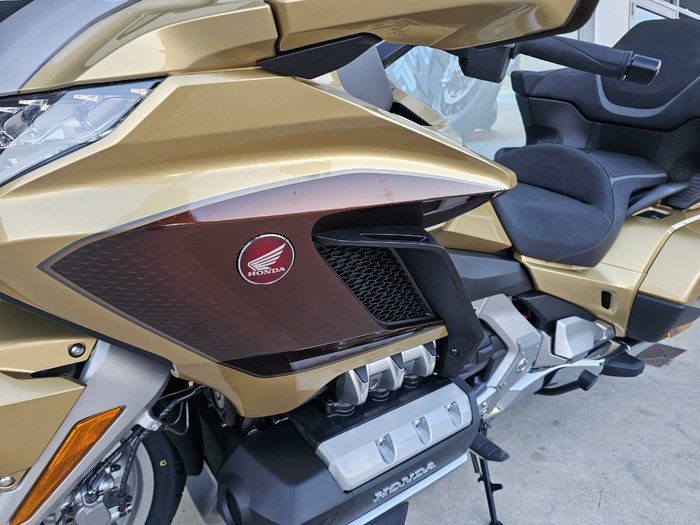 2025 Honda GL1800DA ABS GOLDWING TOUR PRE GOLD