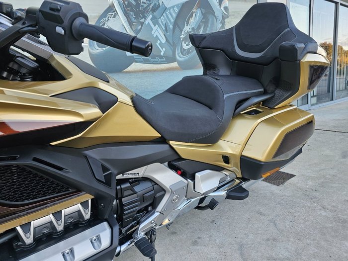 2025 Honda GL1800DA ABS GOLDWING TOUR PRE GOLD