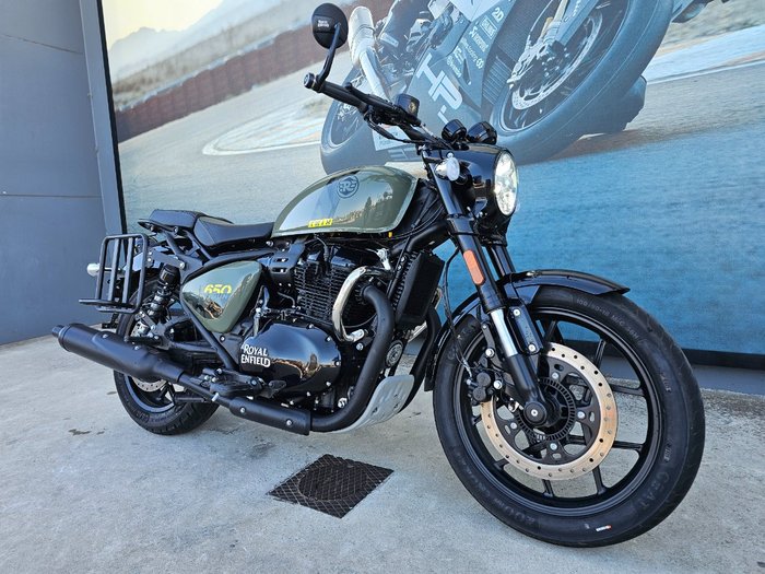2025 ROYAL ENFIELD (SEE ALSO ENFIEL SHOTGUN 650 Green