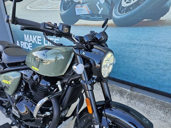 2025 ROYAL ENFIELD (SEE ALSO ENFIEL SHOTGUN 650 Green