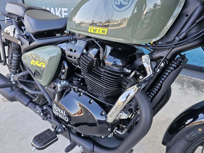 2025 ROYAL ENFIELD (SEE ALSO ENFIEL SHOTGUN 650 Green