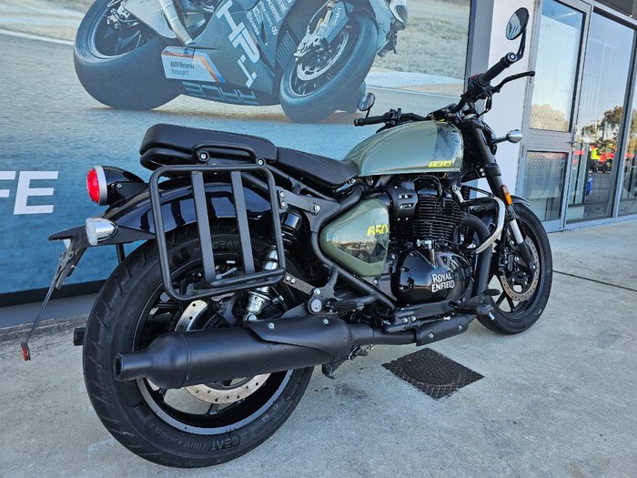 2025 ROYAL ENFIELD (SEE ALSO ENFIEL SHOTGUN 650 Green