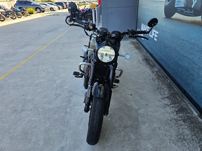 2025 ROYAL ENFIELD (SEE ALSO ENFIEL SHOTGUN 650 Green