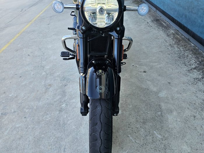 2025 ROYAL ENFIELD (SEE ALSO ENFIEL SHOTGUN 650 Green