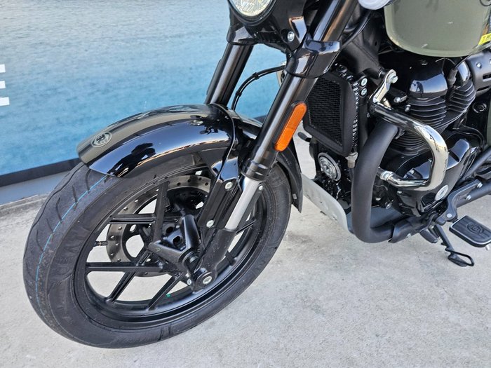 2025 ROYAL ENFIELD (SEE ALSO ENFIEL SHOTGUN 650 Green