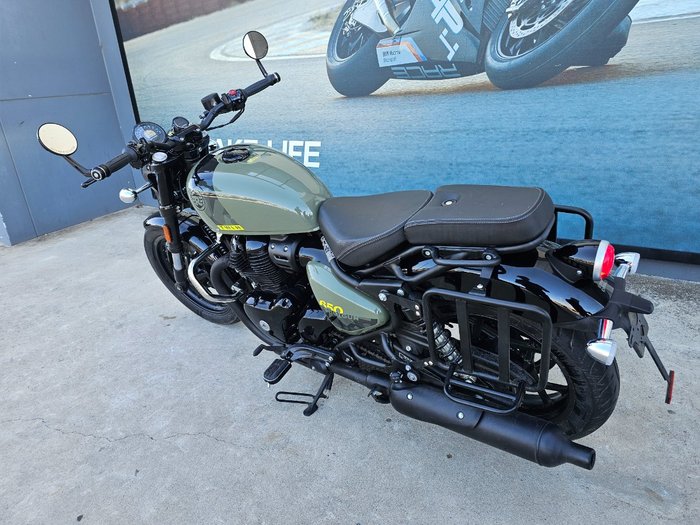 2025 ROYAL ENFIELD (SEE ALSO ENFIEL SHOTGUN 650 Green