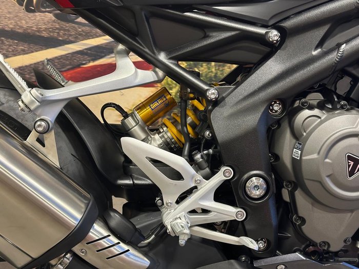 2025 Triumph Speed Triple RS 1200 Speed Triple Black