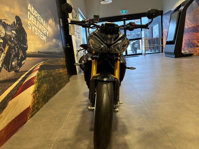 2025 Triumph Speed Triple RS 1200 Speed Triple Black