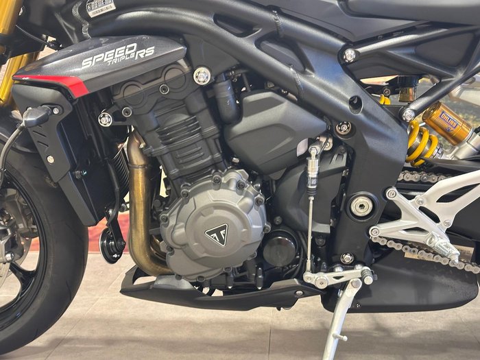 2025 Triumph Speed Triple RS 1200 Speed Triple Black