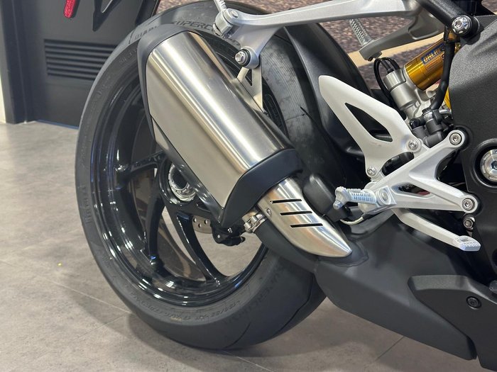 2025 Triumph Speed Triple RS 1200 Speed Triple Black