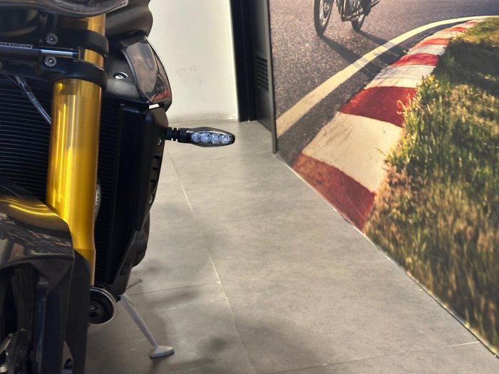 2025 Triumph Speed Triple RS 1200 Speed Triple Black