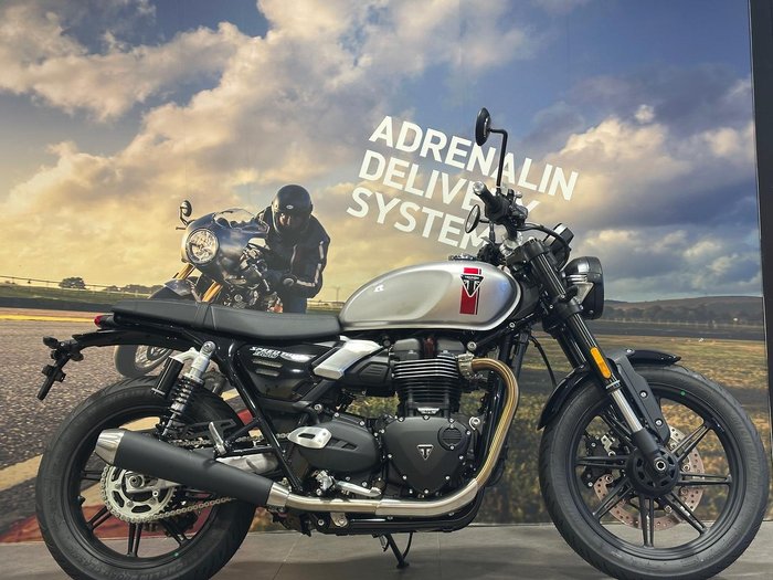 2025 Triumph Speed Twin 900 Speed Twin Silver