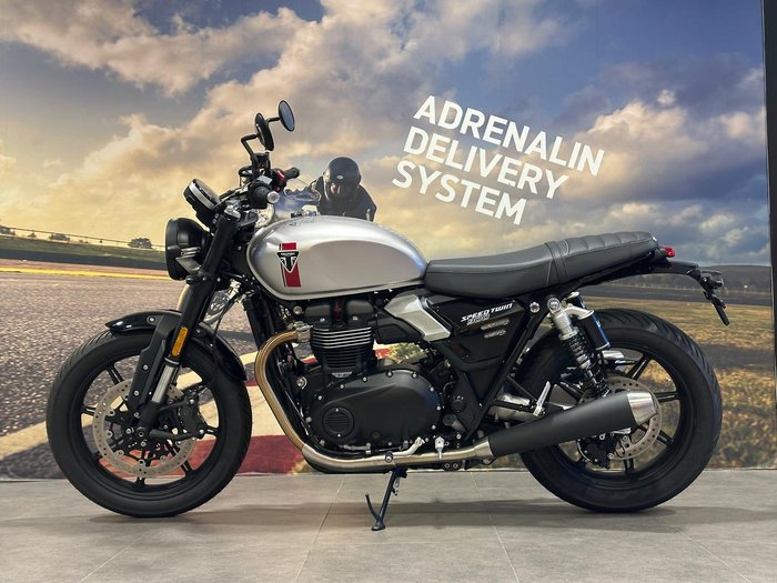 2025 Triumph Speed Twin 900 Speed Twin Silver