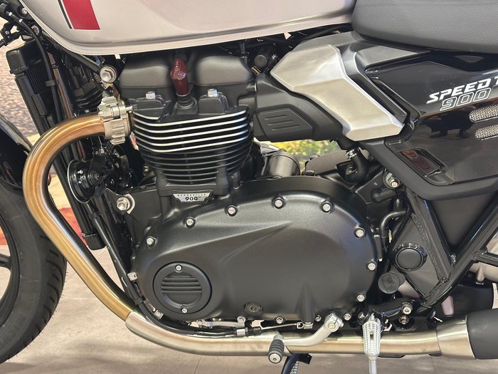 2025 Triumph Speed Twin 900 Speed Twin Silver