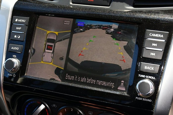 2022 Nissan Navara ST