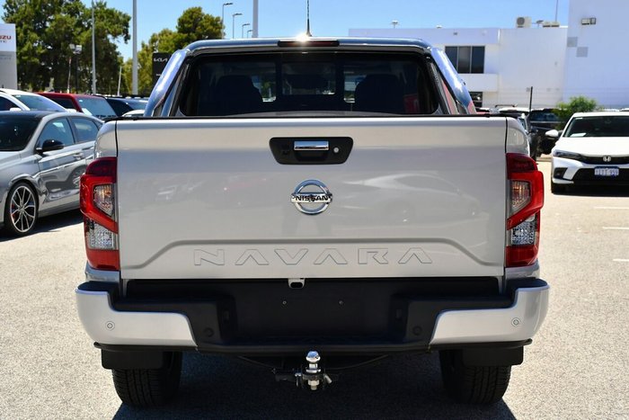 2022 Nissan Navara ST