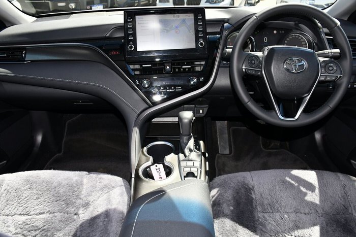 2023 Toyota Camry SX