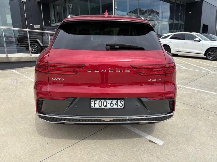2024 Genesis GV70 2.5T SIGNATURE