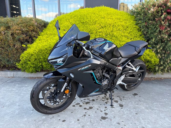 2023 Honda CBR650R Black