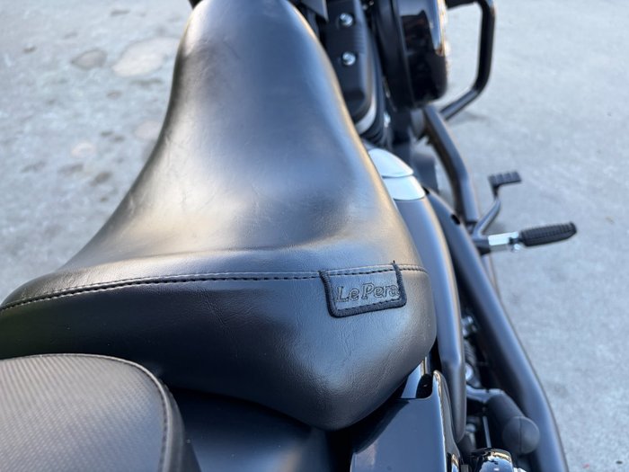 2019 HARLEY-DAVIDSON XL883N IRON 883 Black