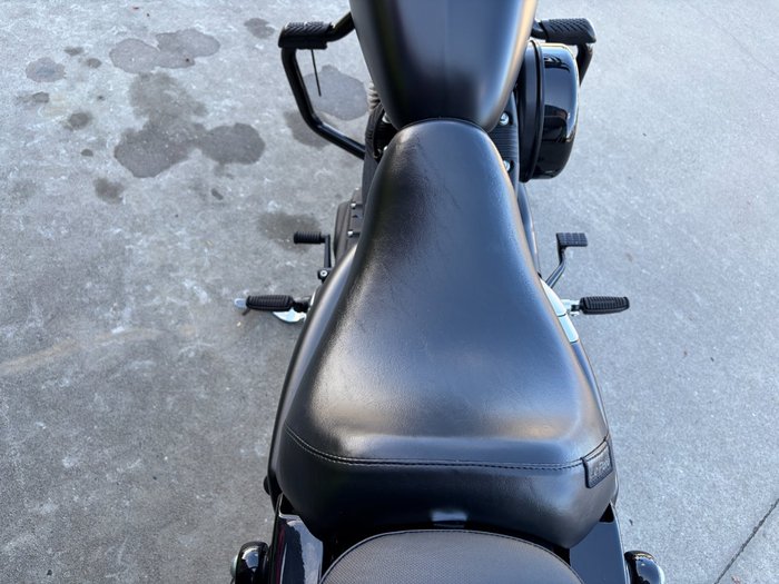 2019 HARLEY-DAVIDSON XL883N IRON 883 Black