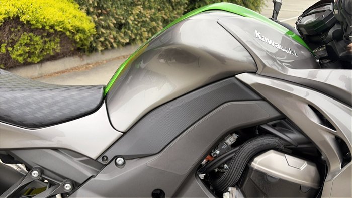 2014 Kawasaki Z1000 Grey