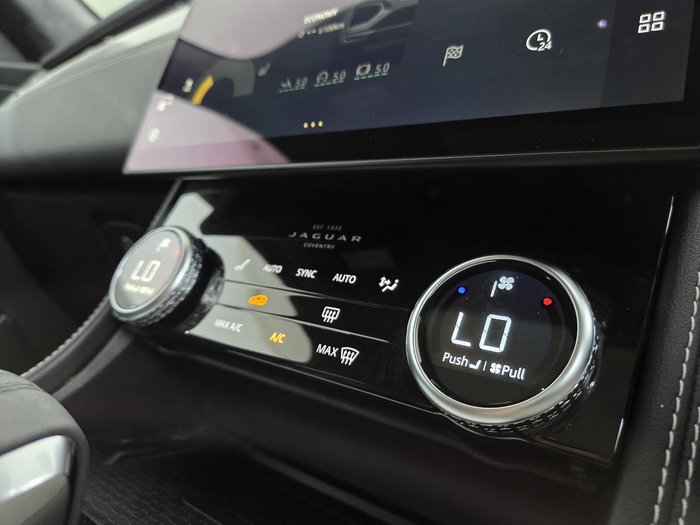 2023 Jaguar F-PACE P250 R-Dynamic SE