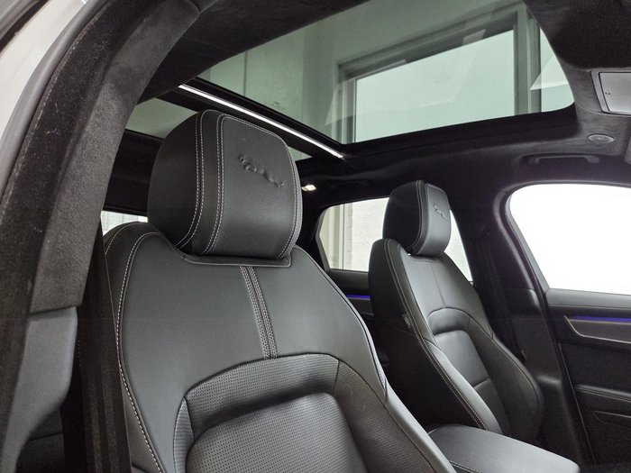 2023 Jaguar F-PACE P250 R-Dynamic SE