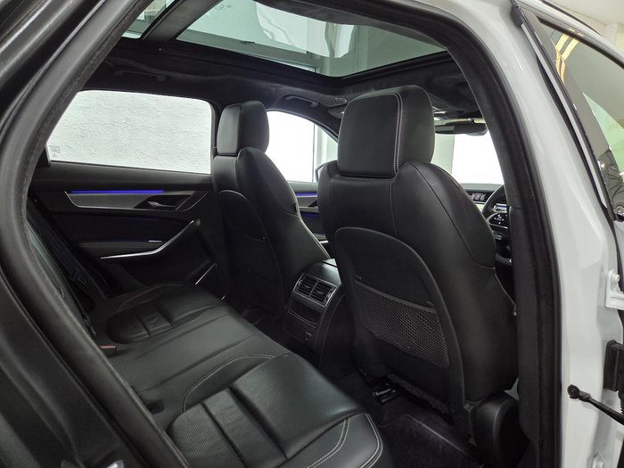 2023 Jaguar F-PACE P250 R-Dynamic SE