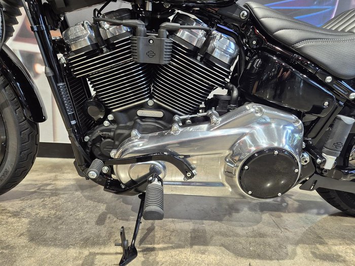 2025 Harley-Davidson Street Bob 117 (FXBB) Softail Black
