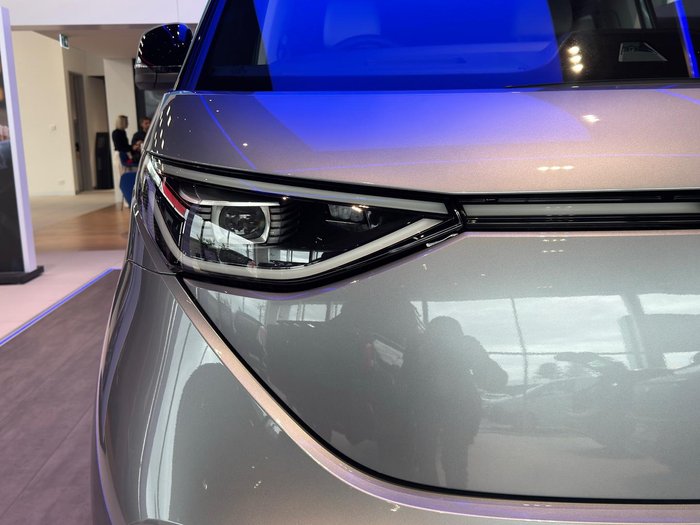 2025 Volkswagen ID. Buzz Pro BEV560