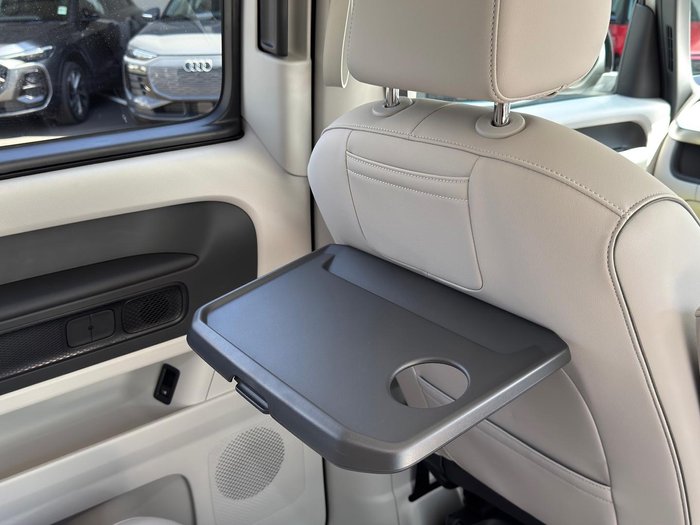 2025 Volkswagen ID. Buzz Pro BEV560