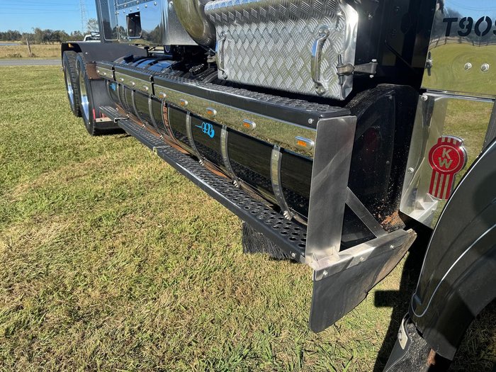 2013 Kenworth T909 600,000KMS GENUINE - 140t GCM