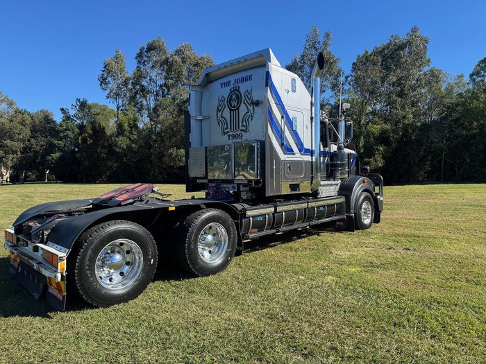 2013 Kenworth T909 600,000KMS GENUINE - 140t GCM