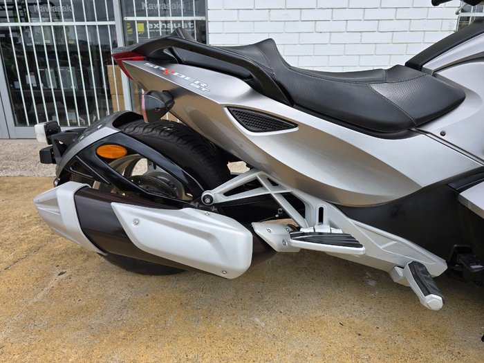 2013 BRP SPYDER ST GREY