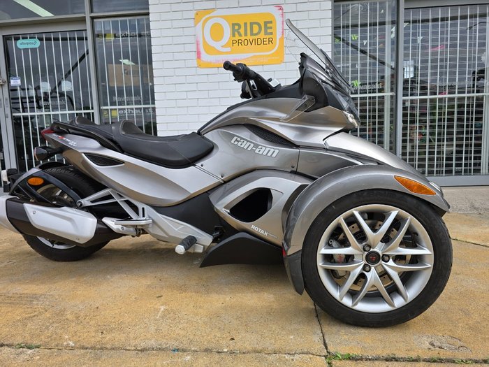 2013 BRP SPYDER ST GREY