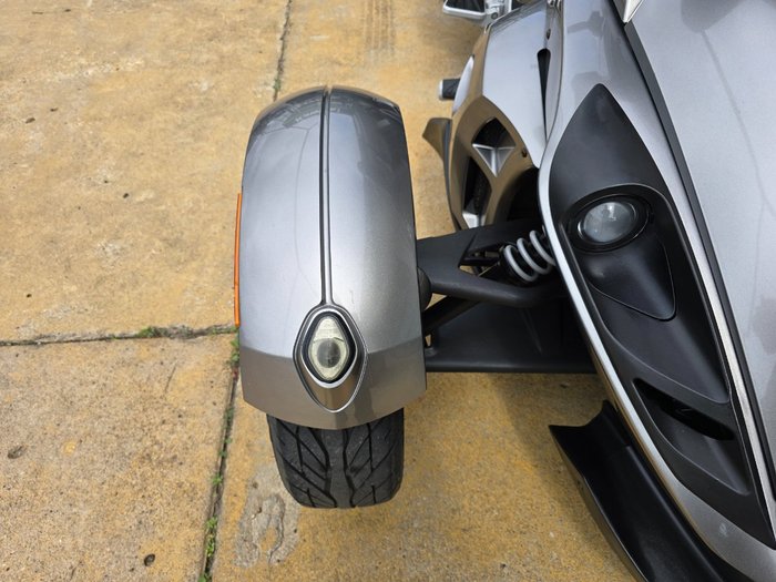 2013 BRP SPYDER ST GREY
