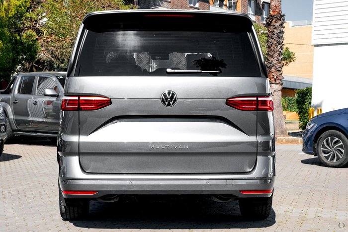 2025 Volkswagen Multivan TDI360 Life