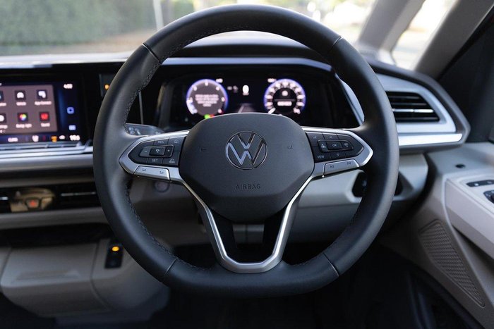 2025 Volkswagen Multivan TDI360 Life