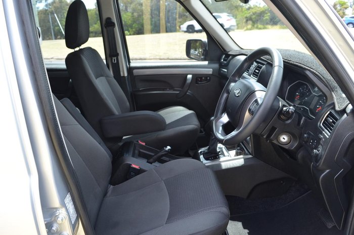 2022 Mahindra PIK-UP S11